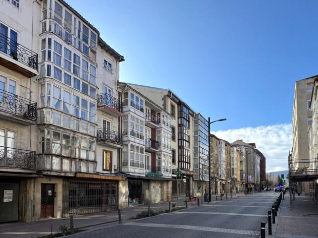 Piso en venta en Reinosa. PISO DE 4 DORMITORIOS EN EL CENTRO DE REINOSA. Pisos.