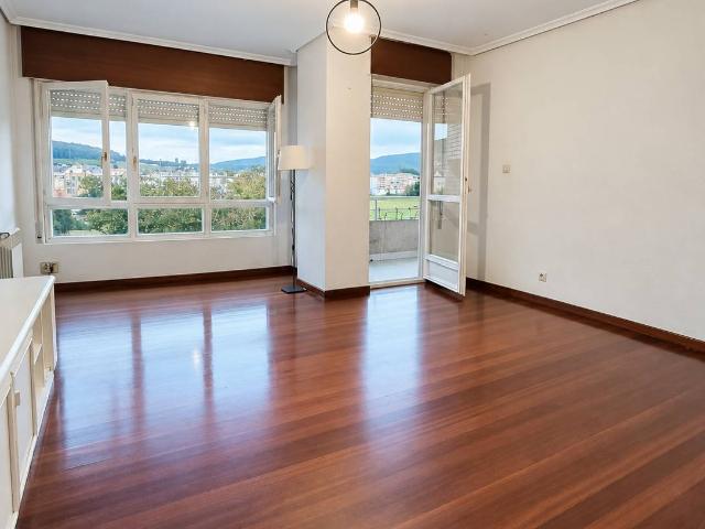 Piso en Venta en Renedo
