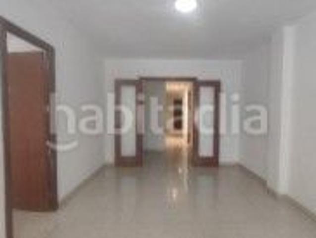 Piso en venta en Reus, Centre. PISO PARA ENTRAR A VIVIR 4 HABITACIONES. Pisos.