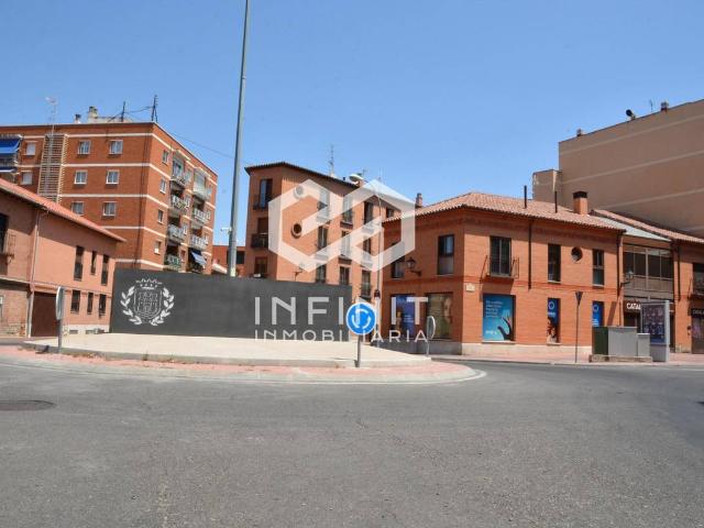Piso en Venta en Reyes Católicos