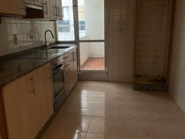 Piso en venta en Ribadavia. Piso amplio por 77.000 en Ribadavia. Pisos.