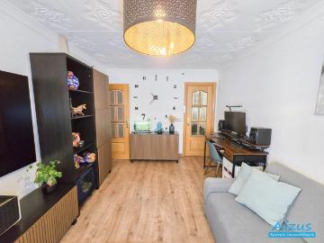 Piso en venta en Ripollet, Can Mas. Piso en venta en zona Tamarit para entrar a vivir. Pisos.