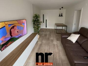 Piso en venta en Ripollet, Centre. Piso en venta en Centro. Pisos.