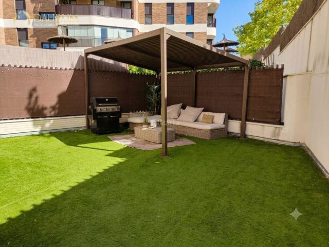 Piso en venta en Rivas Vaciamadrid, Centro. MAGNÍFICO BAJO DE 3 HABITACIONES EN RIVAS. Pisos Rivas.