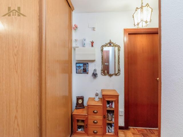 Piso en venta en Rivas Vaciamadrid, Urbanizaciones. Piso de 3 dormitorios con terraza frente al metro. Pisos Rivas.