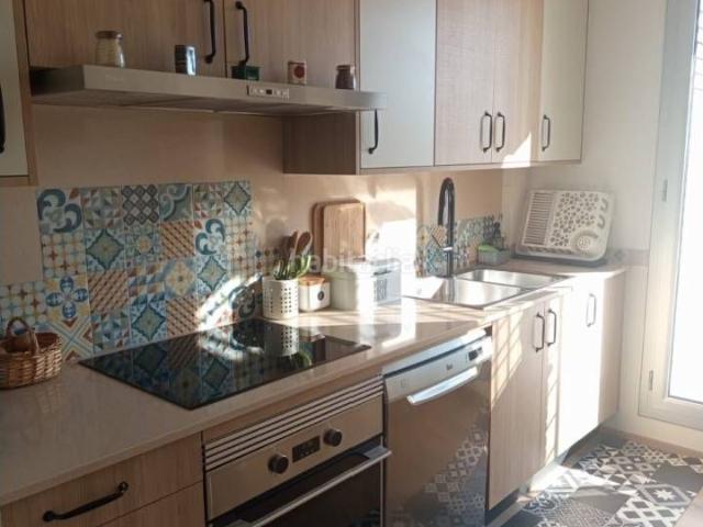Piso en venta en Roca del Vallès La. PLANTA BAJA 3 HABITACIONES CON GRAN JARDÍN PARKING Y TRASTERO. Pisos Roca del Vallès.