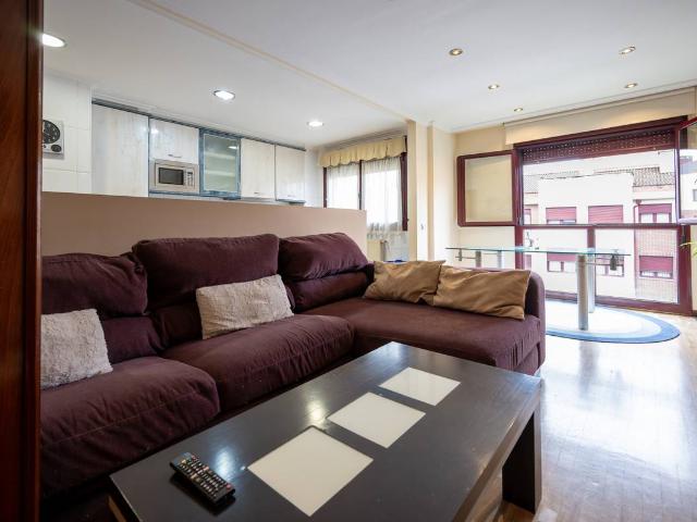 Piso en Venta en Roces