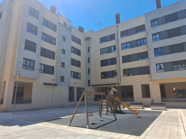 Piso en Venta en Roces