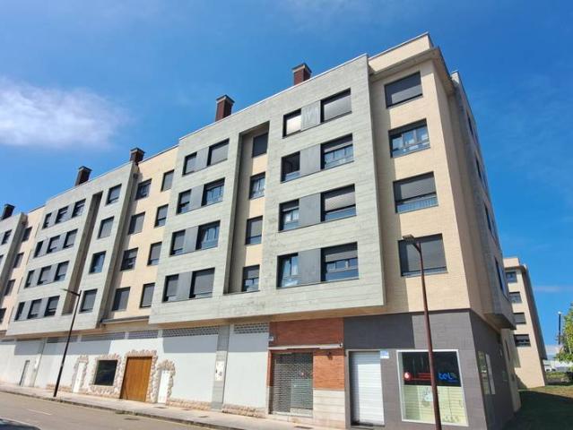 Piso en Venta en Roces