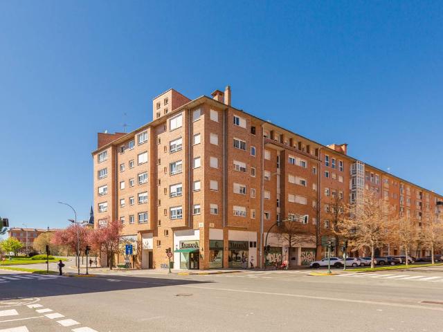 Piso en Venta en Rochapea