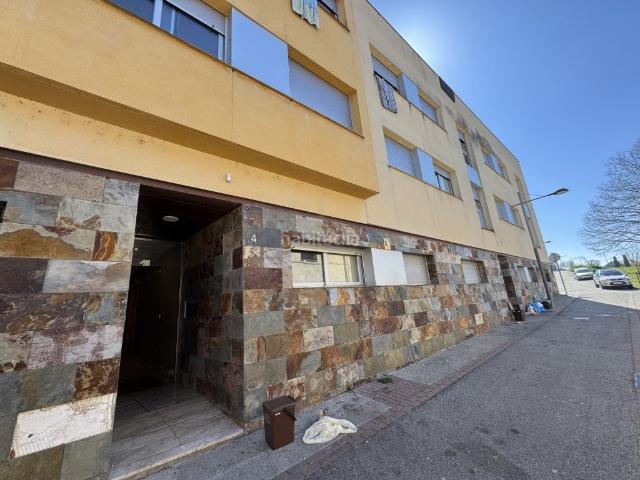 Piso en venta en Roda de Ter. Piso 2 habitaciones, Triplex Venta Roda de Ter. Pisos Roda de.