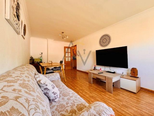 Piso en venta en Romana la. Piso con una plaza de garaje y trastero. Pisos Romana.