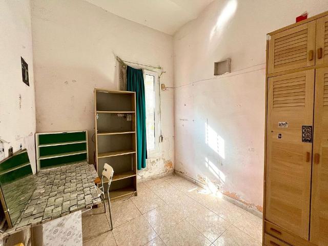 Piso en venta en ronda De la Via, Hospitalet de Llobregat, L´, de 67 m² 3 habitaciones por 192.000