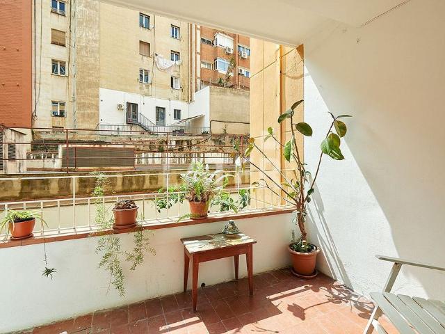 Piso en venta en ronda Del General Mitre, Barcelona, de 141 m² 5 habitaciones por 650.000