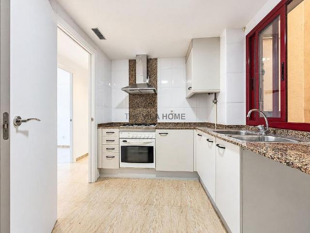 Piso en venta en ronda Ibèrica, Vilanova i La Geltrú, de 71 m² 3 habitaciones por 280.000