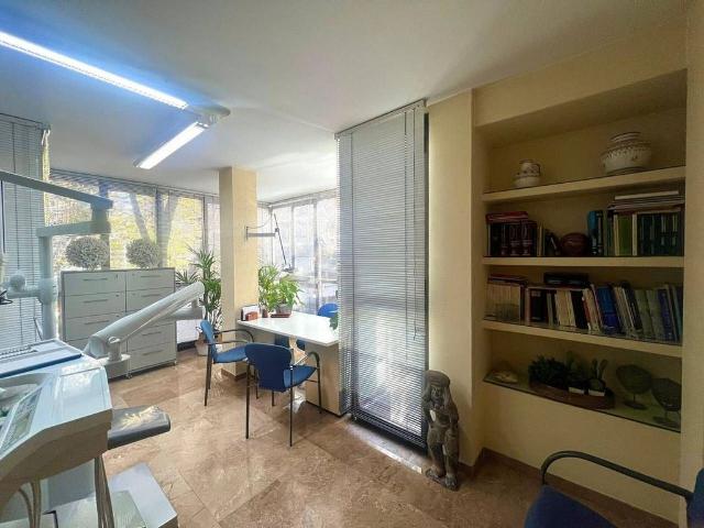 Piso en venta en ronda Sant Antoni Maria Claret, Girona, de 110 m² 3 habitaciones por 440.000