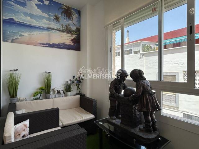Piso en venta en Roquetas de Mar, Roquetas pueblo. Piso con 3 dormitorios cerca de la playa en Roquetas de Mar. Pisos Roquetas de.