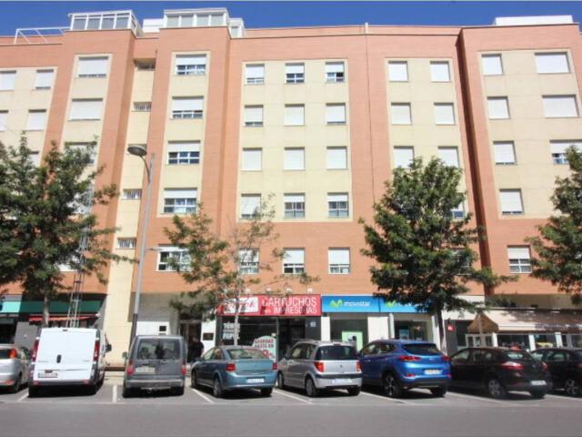 Piso en Venta en Roquetas Pueblo