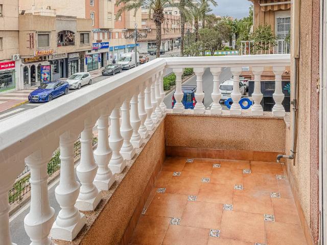Piso en Venta en Roquetas Pueblo