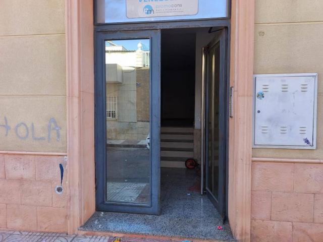 Piso en Venta en Roquetas Pueblo