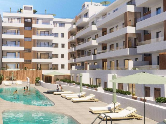 Piso en Venta en Roquetas Pueblo