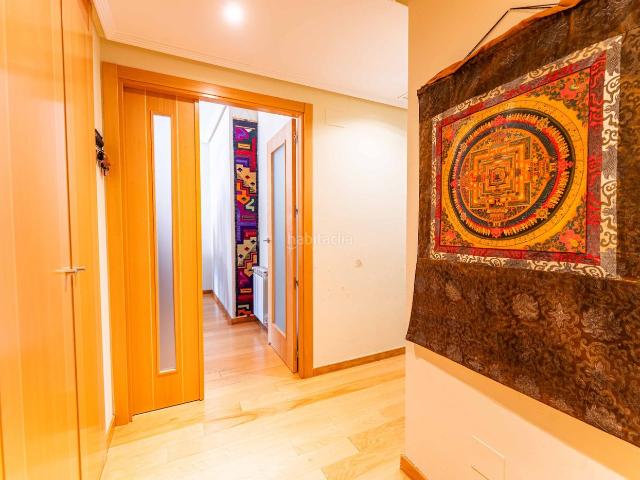 Piso en venta en Rozas de Madrid Las, Montecillo. CAPITAL HOME presenta en exclusiva, maravilloso piso ubicado en una urbanización privada en Las Rozas, junto a la Dehesa de Navalc. Pisos Rozas de.