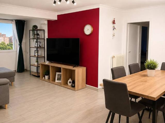 Piso en Venta en Sur PAU 4