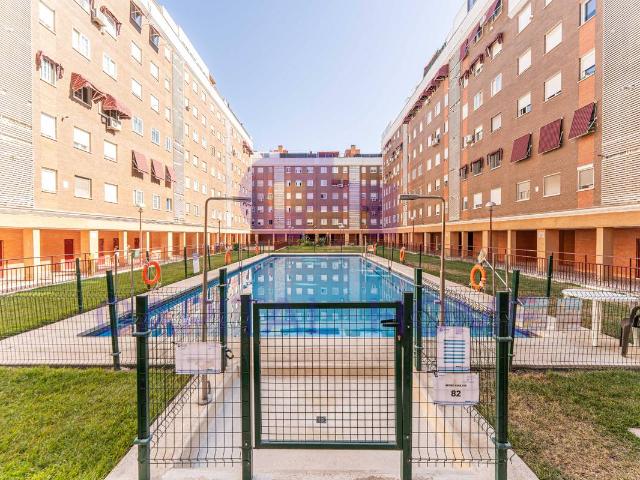Piso en Venta en Sur PAU 4