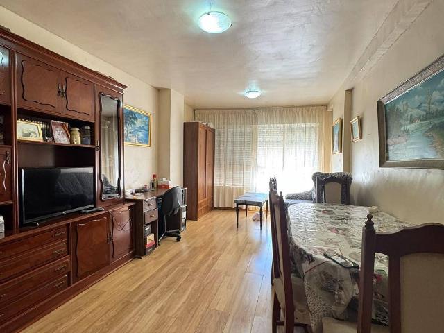 Piso en Venta en Sutullena