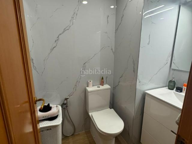 Piso en venta en Sabadell, Ca n'Oriac. VIVIENDA CON TODO LO QUE NECESITAS JUNTO AL TREN EN SABADELL. Pisos.