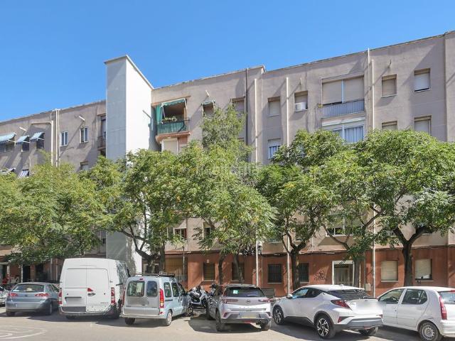 Piso en venta en Sabadell, Campoamor. Solvia Inmobiliaria Piso Sabadell. Pisos.