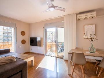 Piso en venta en Sabadell, Can Rull. MAGNIFICA VIVIENDA 100 M. 4 HABITACIONES CANTONERO 2 BALCONES TOTALMENTE REFORMADO. Pisos.