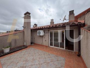 Piso en venta en Sabadell, Can Rull. ÁTICO DÚPLEX EN CAN RULL, 3 HABITACIONES, 2 BALCONES, TERRAZA DE 20M, PARKING Y TRASTERO!. Pisos.