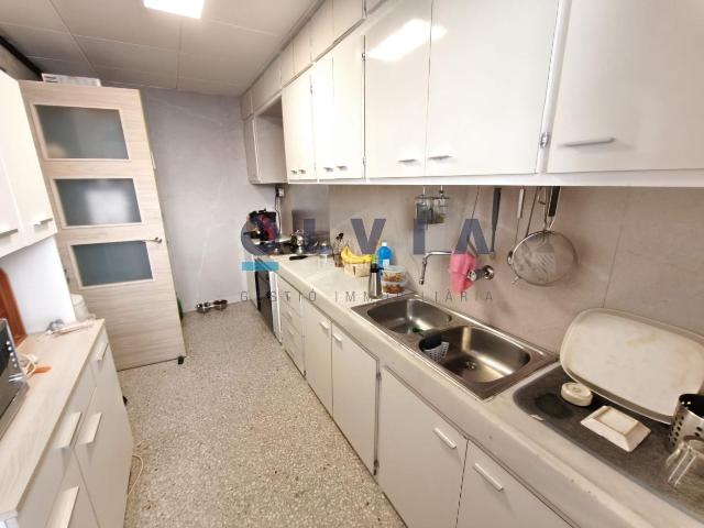 Piso en venta en Sabadell, Can Rull. AMPLIO PISO ESQUINERO. Pisos.