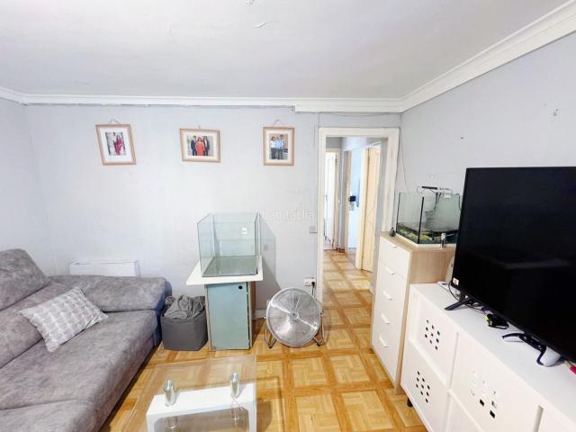 Piso en venta en Sabadell, Can Rull. PISO PARA ENTRAR A VIVIR O REFORMAR A TU GUSTO. Pisos.