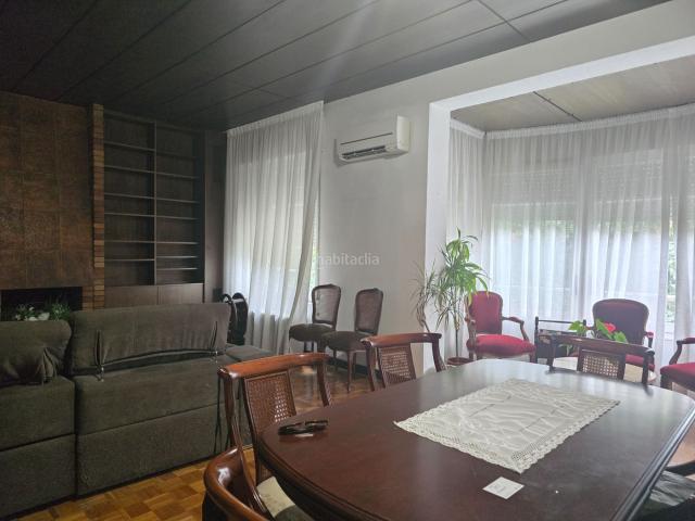 Piso en venta en Sabadell, Centre. Piso señorial de 161 m² en la Rambla de Sabadell. Pisos.