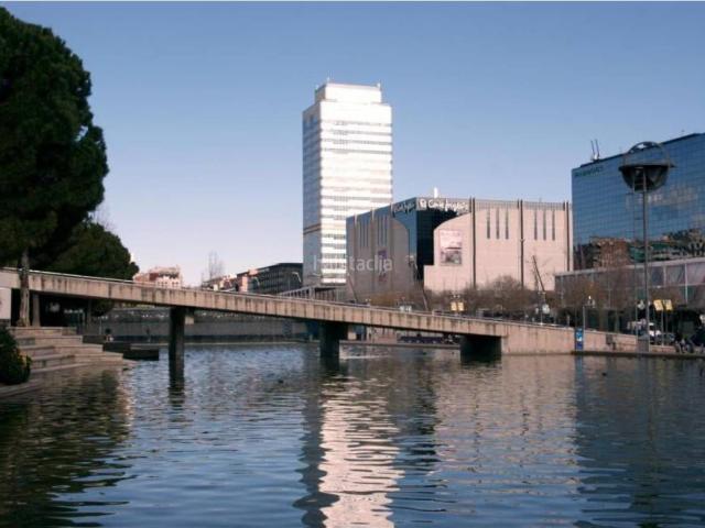 Piso en venta en Sabadell, Creu Alta. Venta de piso de 3 habitaciones en La Creu Alta, Sabadell. Pisos.