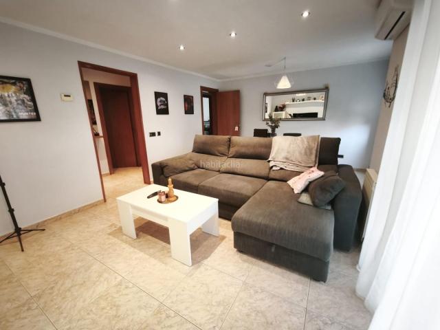 Piso en venta en Sabadell, Creu Alta. FANTÁSTICO PISO CON BALCÓN EN CREU ALTA. Pisos.