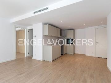 Piso en venta en Sabadell, Creu Alta. Luminosa planta baja a estrenar en la Creu Alta. Pisos.