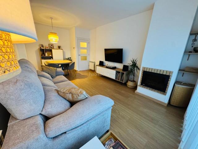 Piso en venta en Sabadell, Creu Alta. MAGNÍFICO PISO EN VENTA CON PARKING. Pisos.