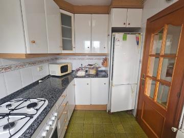 Piso en venta en Sabadell, Creu Alta. Piso Alto, con Vistas y cerca de Renfe y FGC. Pisos.