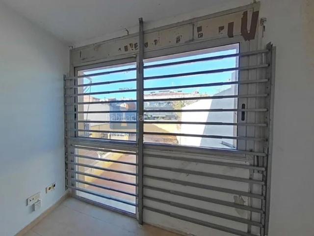 Piso en venta en Sabadell, Creu Alta. Piso en venta en calle Antoni Cusido, Sabadell, Barcelona. Pisos.