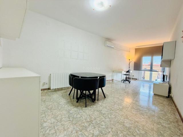 Piso en venta en Sabadell, Creu Alta. PISO PARA ENTRAR A VIVIR EN CREU ALTA. Pisos.