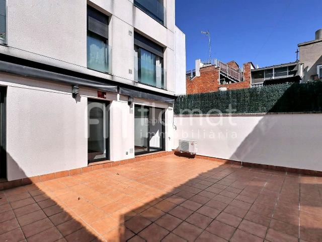 Piso en venta en Sabadell, Creu de Barberà. Espectacular bajo con gran terraza privada diseño, confort y calidad de vida en Sabadell. Pisos.