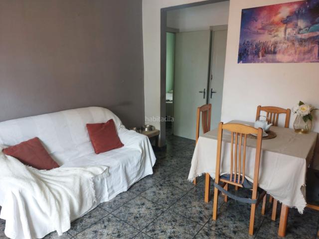 Piso en venta en Sabadell, Creu de Barberà. PISO CON TERRAZA MUY CERCA DE PASEO ALMOGÁVARES SABADELL. Pisos.