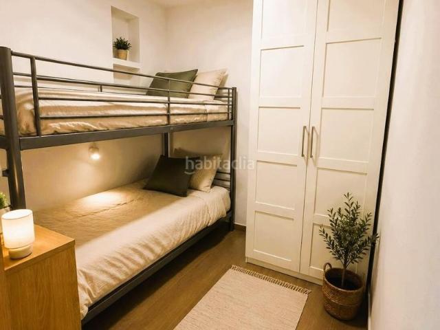 Piso en venta en Sabadell, Creu de Barberà. PISO LISTO PARA ENTRAR A VIVIR CON FANTÁSTICA TERRAZA DE 20 M2. Pisos.