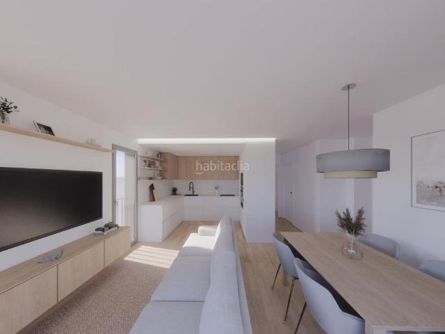 Piso en venta en Sabadell, Creu de Barberà. Piso ubicado en la Creu de Barbara Sabadell con ascensor. Pisos.