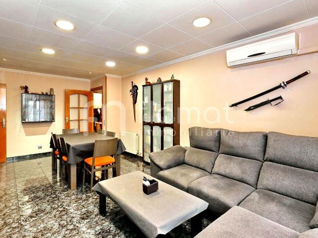 Piso en venta en Sabadell, Creu de Barberà. Pisos.
