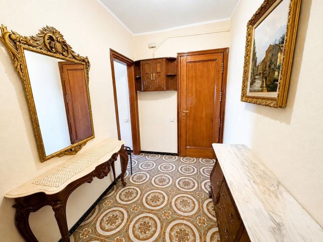 Piso en venta en Sabadell, Eixample. Eixample, a un paso de Avda Barberà. Pisos.