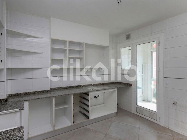 Piso en venta en Sabadell, Eixample. Pisos.
